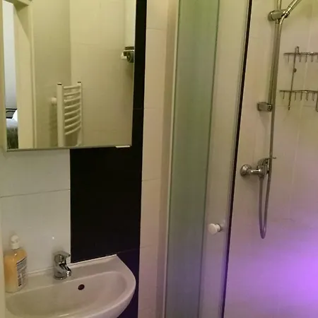 Studio * كارلوفي فاري